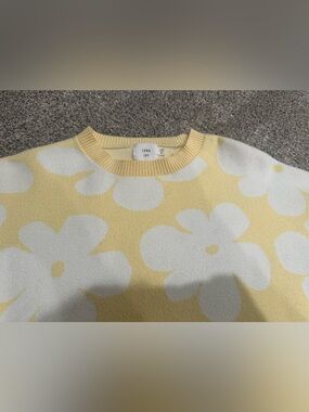 Luna Ivy Daisy Knit Pullover - Yellow & White